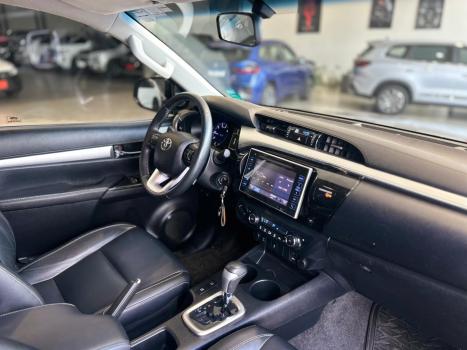 TOYOTA Hilux Caminhonete 2.8 16V SRV 4X4 DIESEL CABINE DUPLA AUTOMTICO, Foto 10