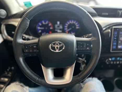TOYOTA Hilux Caminhonete 2.8 16V SRV 4X4 DIESEL CABINE DUPLA AUTOMTICO, Foto 12