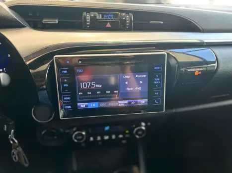 TOYOTA Hilux Caminhonete 2.8 16V SRV 4X4 DIESEL CABINE DUPLA AUTOMTICO, Foto 13