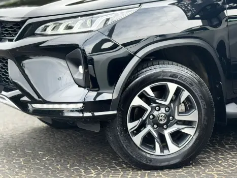 TOYOTA Hilux Caminhonete , Foto 4