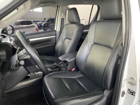 TOYOTA Hilux Caminhonete 2.8 16V SRV 4X4 DIESEL CABINE DUPLA AUTOM�TICO, Foto 9