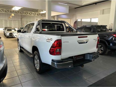 TOYOTA Hilux Caminhonete 2.8 16V SRV 4X4 DIESEL CABINE DUPLA AUTOM�TICO, Foto 6