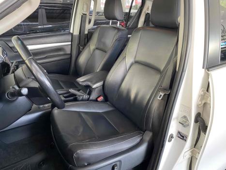 TOYOTA Hilux Caminhonete 2.8 16V SRV 4X4 DIESEL CABINE DUPLA AUTOM�TICO, Foto 9