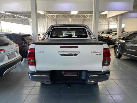 TOYOTA Hilux Caminhonete 2.8 16V SRV 4X4 DIESEL CABINE DUPLA AUTOM�TICO, Foto 5