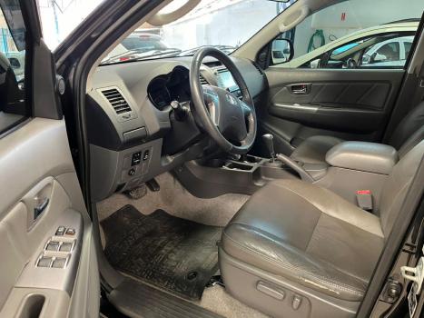 TOYOTA Hilux Caminhonete 3.0 16V 4P 4X4 SRV TURBO DIESEL CABINE DUPLA AUTOM�TICO, Foto 12