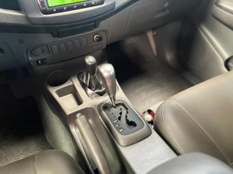 TOYOTA Hilux Caminhonete 3.0 16V 4P 4X4 SRV TURBO DIESEL CABINE DUPLA AUTOM�TICO, Foto 13
