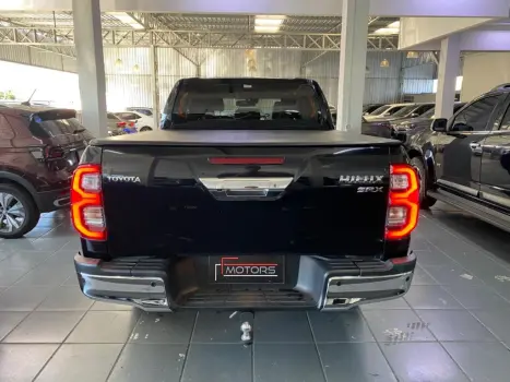 TOYOTA Hilux Caminhonete 2.8 16V SRX 4X4 DIESEL CABINE DUPLA AUTOM�TICO, Foto 5