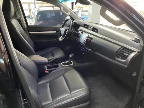 TOYOTA Hilux Caminhonete 2.8 16V SRX 4X4 DIESEL CABINE DUPLA AUTOM�TICO, Foto 13