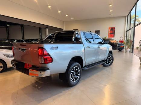 TOYOTA Hilux Caminhonete 2.8 16V SRV 4X4 DIESEL CABINE DUPLA AUTOM�TICO, Foto 8