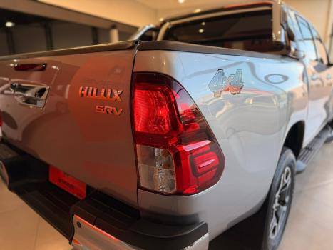 TOYOTA Hilux Caminhonete 2.8 16V SRV 4X4 DIESEL CABINE DUPLA AUTOM�TICO, Foto 9