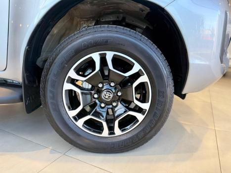 TOYOTA Hilux Caminhonete 2.8 16V SRV 4X4 DIESEL CABINE DUPLA AUTOM�TICO, Foto 12