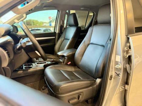 TOYOTA Hilux Caminhonete 2.8 16V SRV 4X4 DIESEL CABINE DUPLA AUTOM�TICO, Foto 13