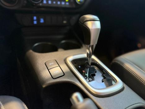 TOYOTA Hilux Caminhonete 2.8 16V SRV 4X4 DIESEL CABINE DUPLA AUTOM�TICO, Foto 16