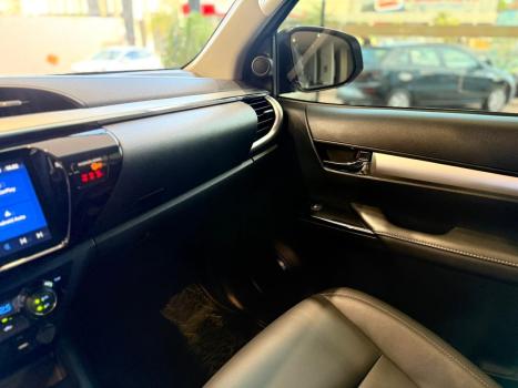 TOYOTA Hilux Caminhonete 2.8 16V SRV 4X4 DIESEL CABINE DUPLA AUTOM�TICO, Foto 18