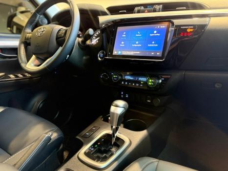 TOYOTA Hilux Caminhonete 2.8 16V SRV 4X4 DIESEL CABINE DUPLA AUTOM�TICO, Foto 19
