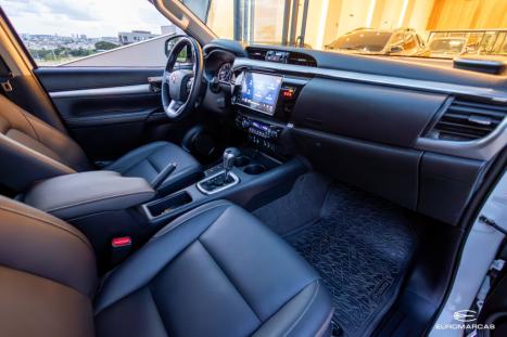 TOYOTA Hilux Caminhonete 2.8 16V SRX 4X4 TURBO DIESEL CABINE DUPLA AUTOM�TICO, Foto 11