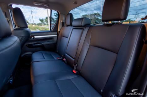 TOYOTA Hilux Caminhonete 2.8 16V SRX 4X4 TURBO DIESEL CABINE DUPLA AUTOM�TICO, Foto 14
