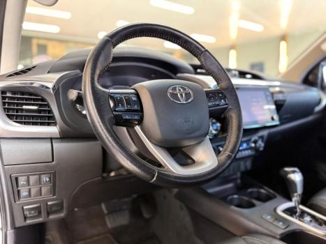 TOYOTA Hilux Caminhonete 2.8 16V SRV 4X4 DIESEL CABINE DUPLA AUTOM�TICO, Foto 5