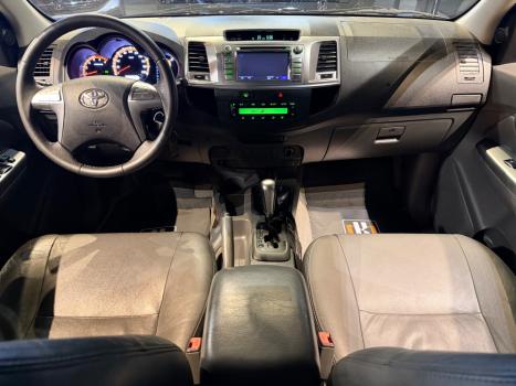 TOYOTA Hilux Caminhonete 3.0 4P 4X4 SRV TURBO DIESEL CABINE DUPLA AUTOM�TICO, Foto 6