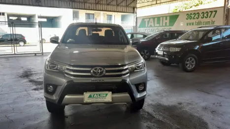 TOYOTA Hilux Caminhonete 2.8 16V SRX 4X4 TURBO DIESEL CABINE DUPLA AUTOM�TICO, Foto 2