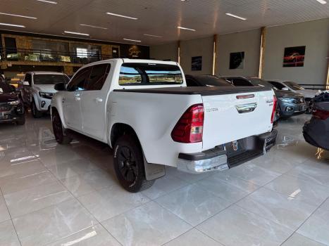 TOYOTA Hilux Caminhonete 2.7 16V 4P SRV FLEX CABINE DUPLA AUTOM�TICO, Foto 4
