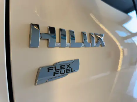 TOYOTA Hilux Caminhonete 2.7 16V 4P SRV FLEX CABINE DUPLA AUTOM�TICO, Foto 14