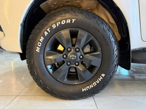 TOYOTA Hilux Caminhonete 2.7 16V 4P SRV FLEX CABINE DUPLA AUTOM�TICO, Foto 16