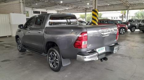TOYOTA Hilux Caminhonete 2.8 16V SRV 4X4 DIESEL CABINE DUPLA AUTOM�TICO, Foto 8