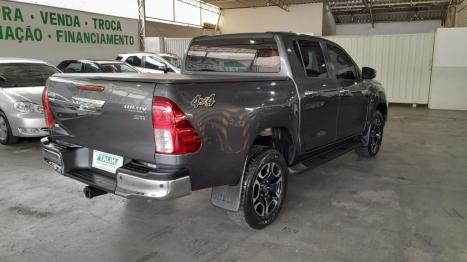 TOYOTA Hilux Caminhonete 2.8 16V SRV 4X4 DIESEL CABINE DUPLA AUTOM�TICO, Foto 10