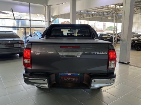 TOYOTA Hilux Caminhonete 2.8 16V 4P SR 4X4 DIESEL CABINE DUPLA AUTOM�TICO, Foto 5