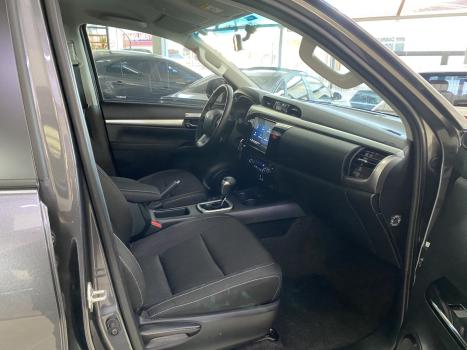 TOYOTA Hilux Caminhonete 2.8 16V 4P SR 4X4 DIESEL CABINE DUPLA AUTOM�TICO, Foto 13