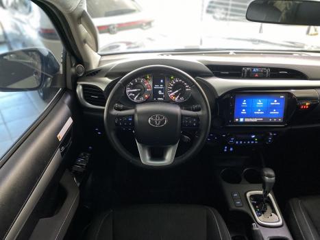 TOYOTA Hilux Caminhonete 2.8 16V 4P SR 4X4 DIESEL CABINE DUPLA AUTOM�TICO, Foto 14