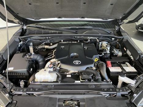 TOYOTA Hilux Caminhonete 2.8 16V 4P SR 4X4 DIESEL CABINE DUPLA AUTOM�TICO, Foto 18