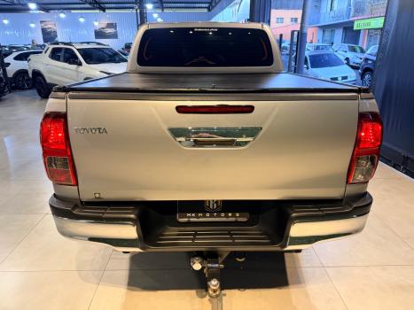 TOYOTA Hilux Caminhonete 2.7 16V 4P SRV FLEX 4X4  CABINE DUPLA AUTOM�TICO, Foto 7