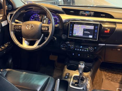TOYOTA Hilux Caminhonete 2.7 16V 4P SRV FLEX 4X4  CABINE DUPLA AUTOM�TICO, Foto 9
