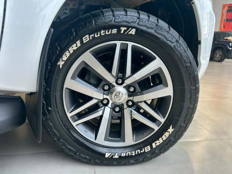 TOYOTA Hilux Caminhonete 2.8 16V SRV 4X4 DIESEL CABINE DUPLA AUTOMÁTICO, Foto 5
