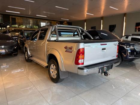 TOYOTA Hilux Caminhonete 3.0 16V 4P 4X4 SRV TURBO DIESEL CABINE DUPLA AUTOMÁTICO, Foto 4