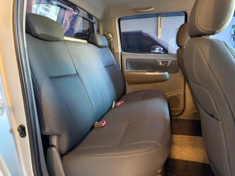 TOYOTA Hilux Caminhonete 3.0 16V 4P 4X4 SRV TURBO DIESEL CABINE DUPLA AUTOMÁTICO, Foto 12