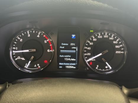 TOYOTA Hilux Caminhonete 2.8 16V 4P SR 4X4 DIESEL CABINE DUPLA AUTOMÁTICO, Foto 8