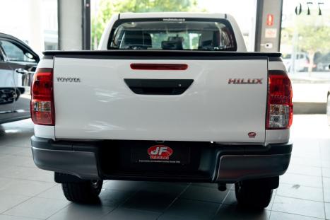 TOYOTA Hilux Caminhonete 2.8 4P 4X4 DIESEL CABINE DUPLA, Foto 7