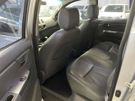 TOYOTA Hilux SW4 2.7 16V 4P FLEX SRV 7 LUGARES AUTOM�TICO, Foto 10