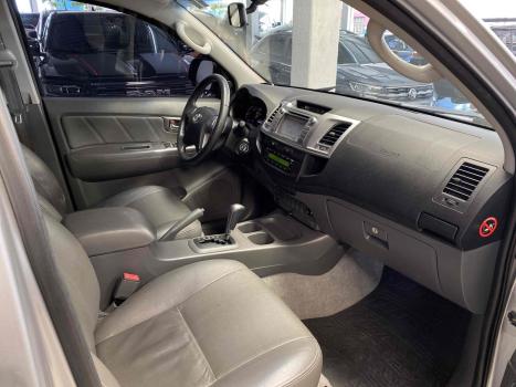 TOYOTA Hilux SW4 2.7 16V 4P FLEX SRV 7 LUGARES AUTOM�TICO, Foto 13