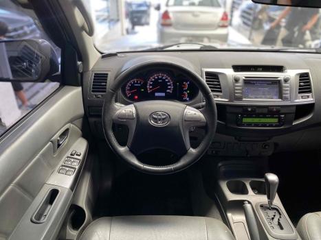 TOYOTA Hilux SW4 2.7 16V 4P FLEX SRV 7 LUGARES AUTOM�TICO, Foto 14