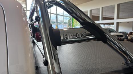 TOYOTA Hilux SW4 2.7 16V 4P 4X4, Foto 14