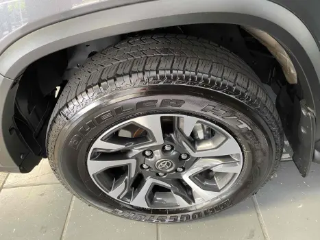 TOYOTA Hilux SW4 2.8 4P SRX 4X4 DIAMOND 7 LUGARES TURBO DIESEL AUTOM�TICO, Foto 7