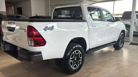 TOYOTA Hilux SW4 2.8 4P 4X4 TURBO DIESEL, Foto 4
