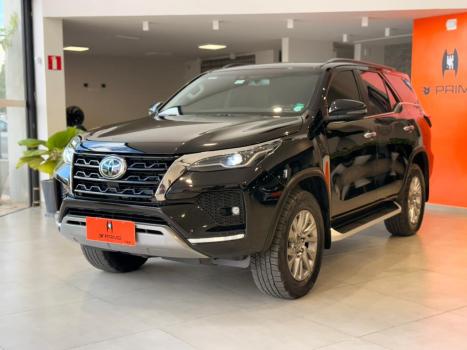 TOYOTA Hilux SW4 2.8 16V 4P SRX 4X4 7 LUGARES TURBO DIESEL AUTOM�TICO, Foto 3