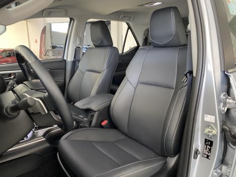 TOYOTA Hilux SW4 2.8 16V 4P SRX PLATINUM 4X4 7 LUGARES TURBO DIESEL AUTOM�TICO, Foto 9