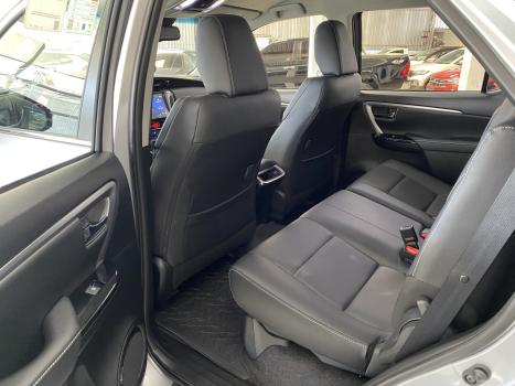 TOYOTA Hilux SW4 2.8 16V 4P SRX PLATINUM 4X4 7 LUGARES TURBO DIESEL AUTOM�TICO, Foto 11