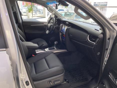 TOYOTA Hilux SW4 2.8 16V 4P SRX PLATINUM 4X4 7 LUGARES TURBO DIESEL AUTOM�TICO, Foto 15